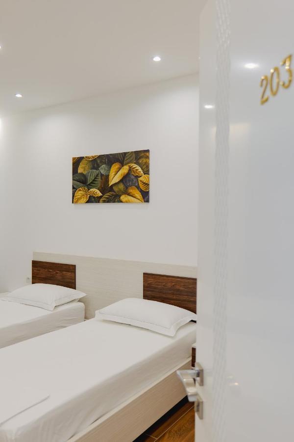 Eden Suites & Apartments Sarande Exterior photo