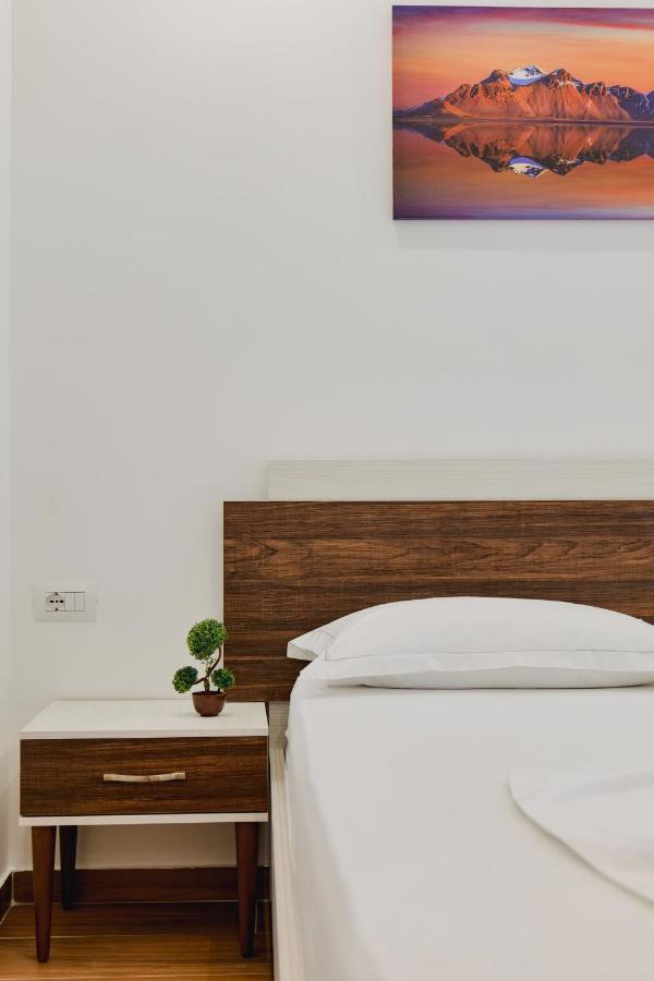 Eden Suites & Apartments Sarande Exterior photo
